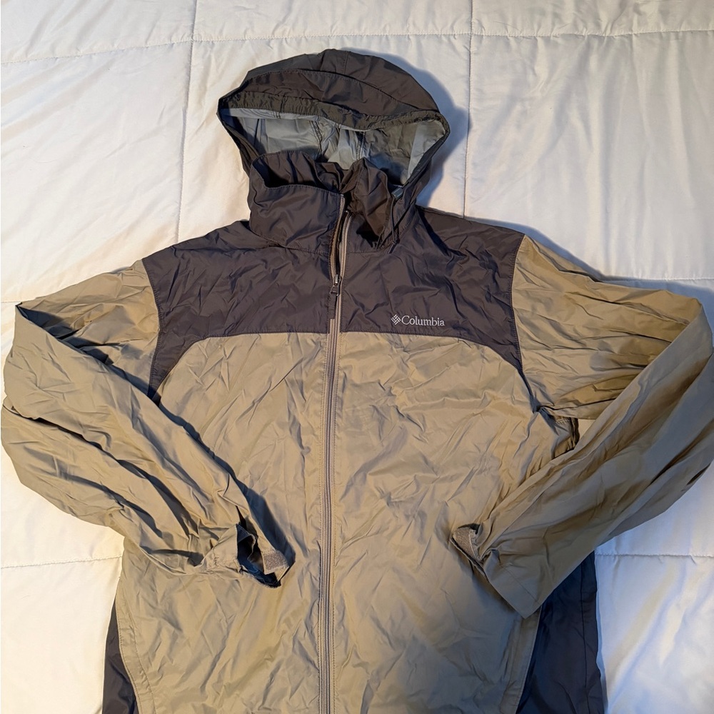 Columbia Men's Two-Tone Windbreaker